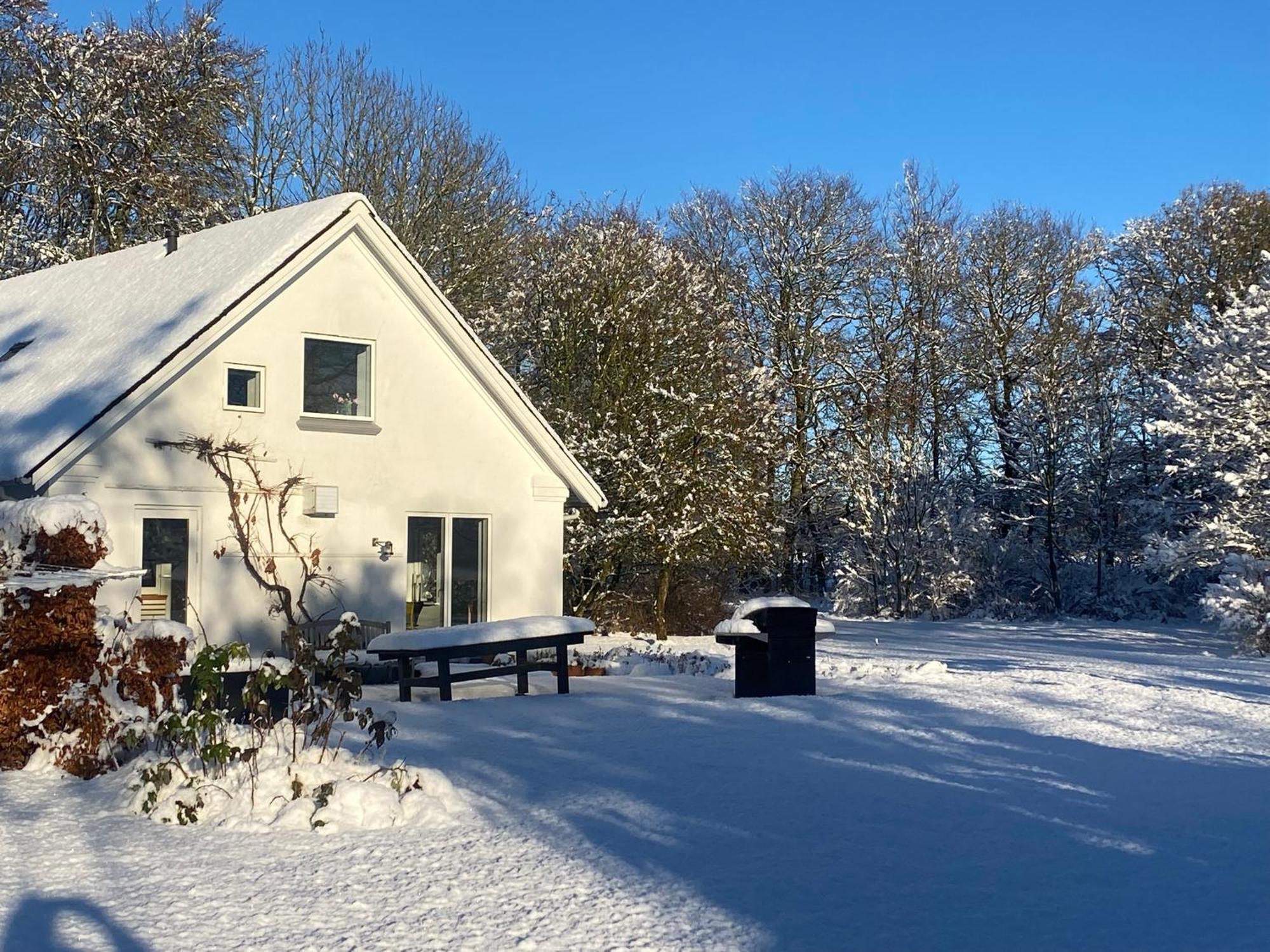 Skont Hus Pa Landet Taet Pa Billund Hébergement de vacances *